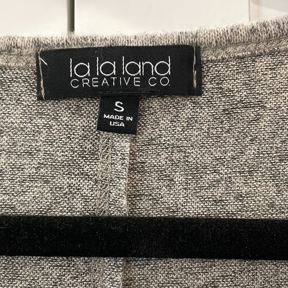 NWT. Womens super soft v-neck Color is Oatmeal. Size small.  Loose fit - Picture 2 of 7